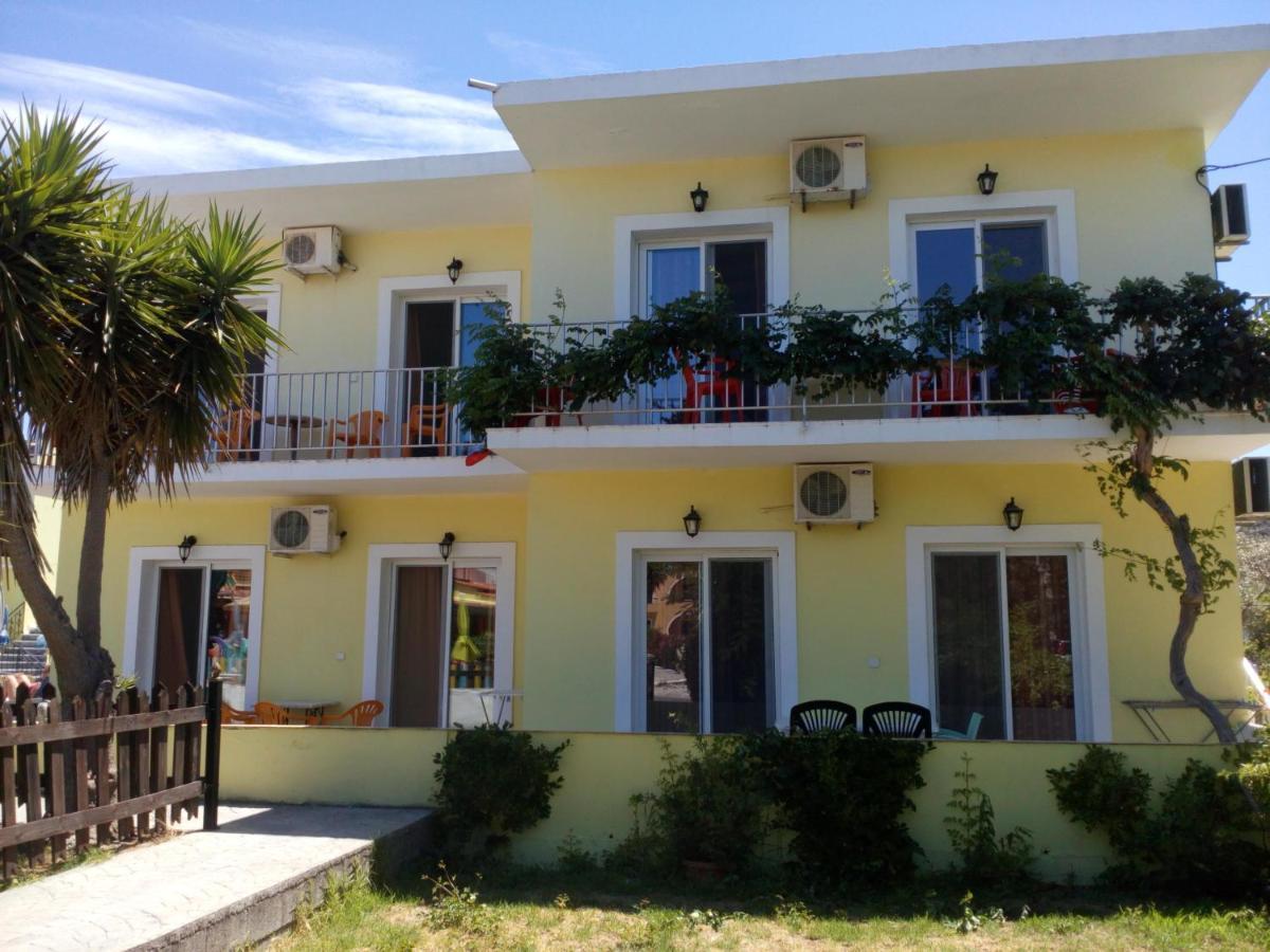 Amadeus Hawaii Apartments & Studios Sidari  Exterior photo